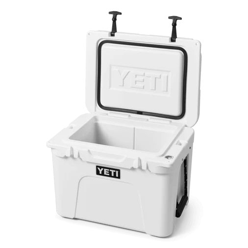 Yeti Tundra 35 Hard Cooler [cl:white]