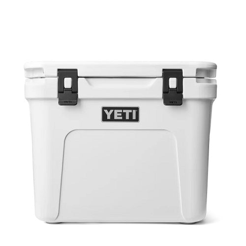 Yeti Roadie 32 Wheeled Hard Cooler [cl:white]