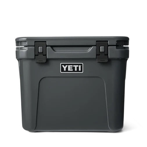 Yeti Roadie 32 Wheeled Hard Cooler [cl:charcoal]